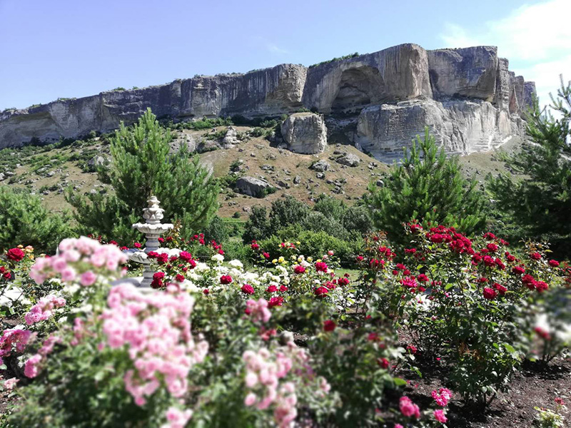 Пещерные города в Бахчисарайском районе Крыма фото 